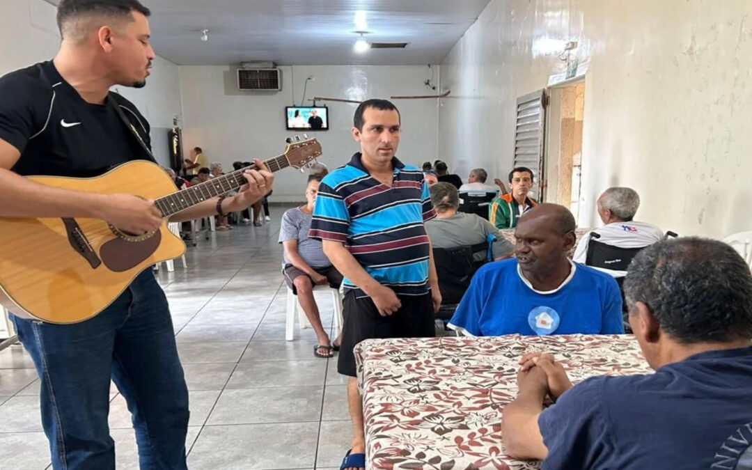 Quem canta, os males espanta! 