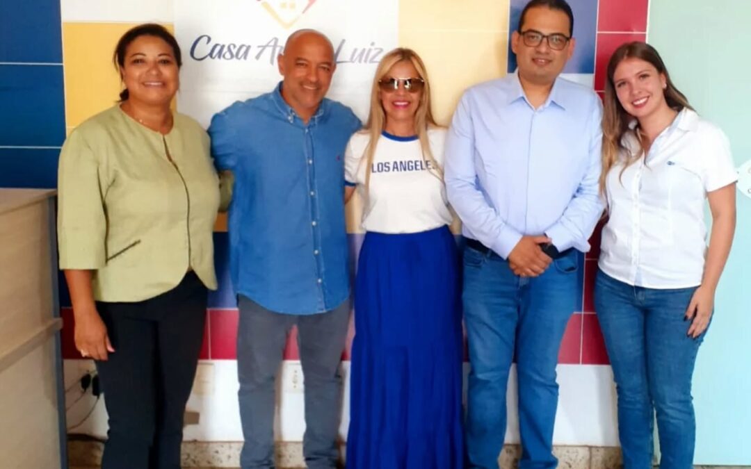 Farmacêutica EMS e Rede Drogadada doam mil unidades de leite