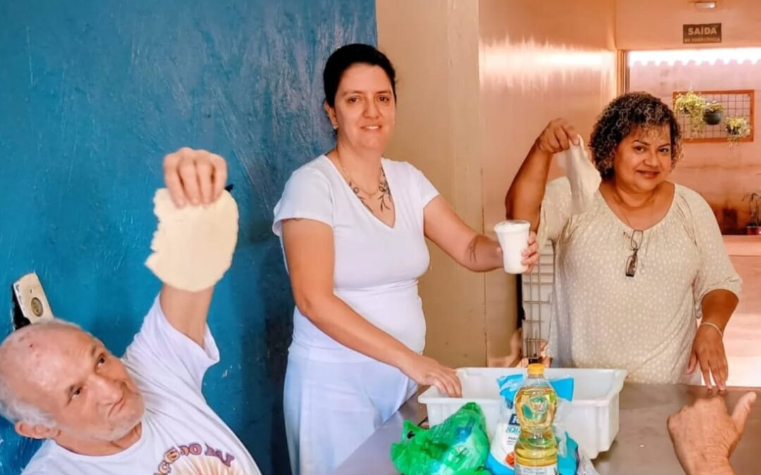 Mãos na Massa e Corações Cheios de Amor!