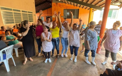 Risadas, Alegria e União na Caça ao Tesouro de Páscoa