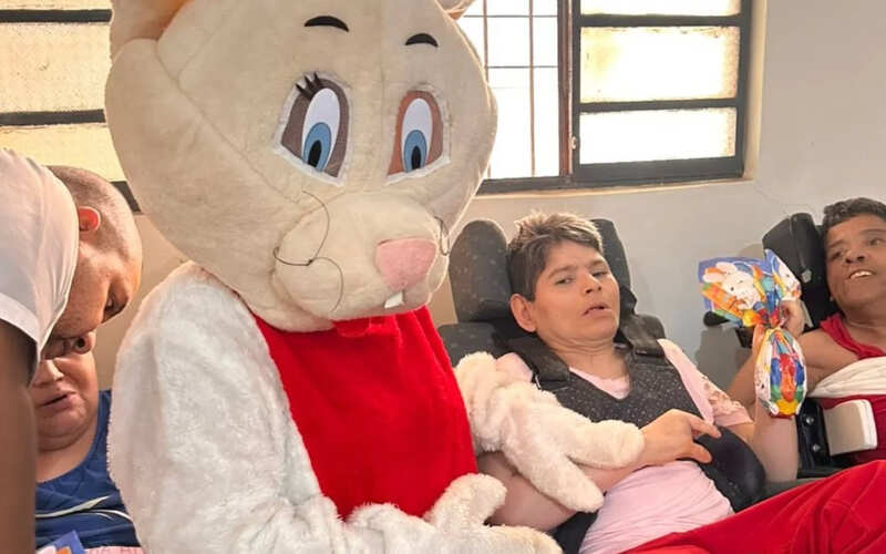 Amor e Acolhimento em Cada Entrega de Chocolate