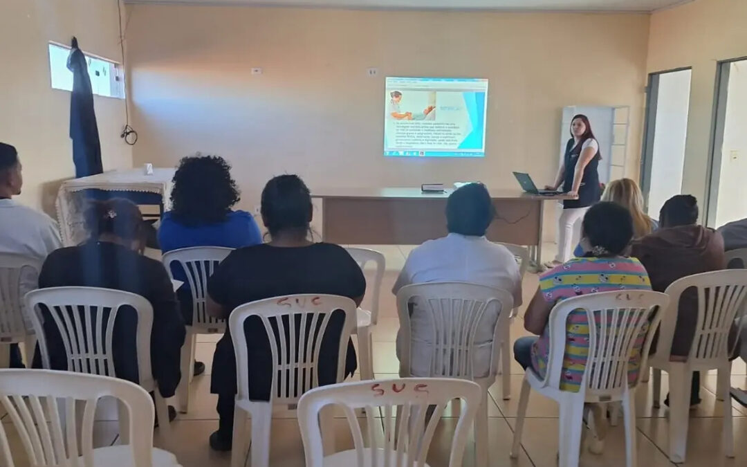 Palestra sobre humanização fortalece o cuidado e o acolhimento na Casa André Luiz